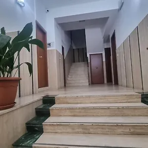 A ...casa Fabio Aeroporto di Catania Fontana Rossa
